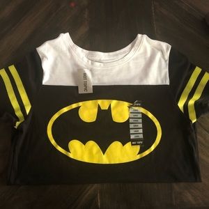 NEW Hot topic Batman T-shirt - Gotham city tee - L